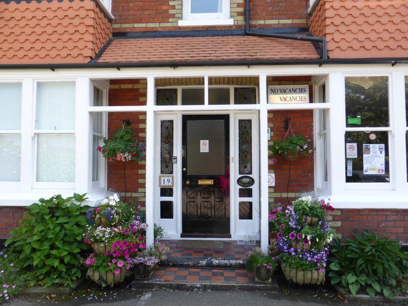 Rosemead Guest House Horley Esterno foto